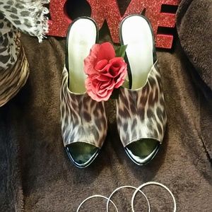 Nine West open toed satin Cosmo Tina heels